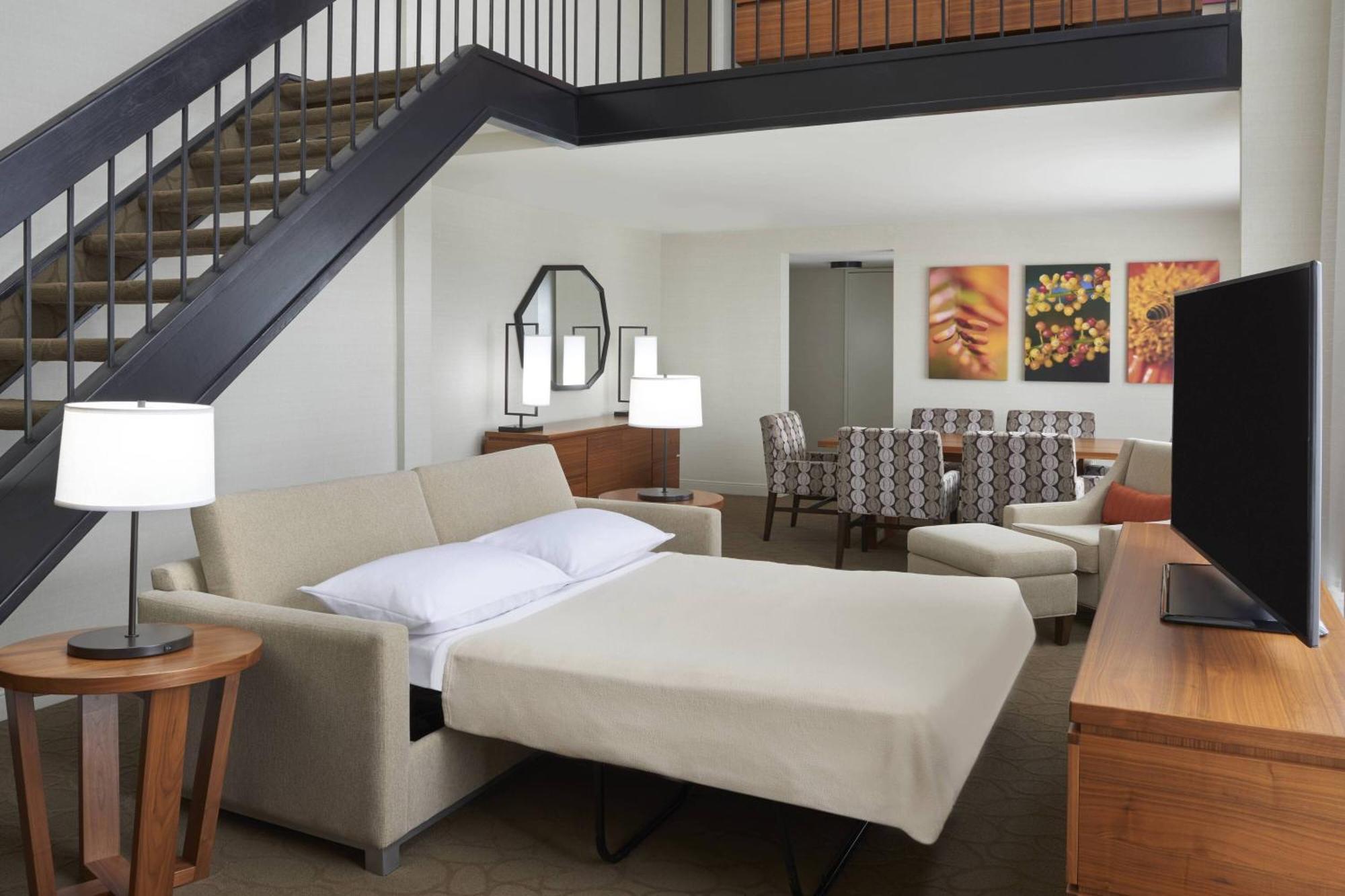 Delta Hotels By Marriott Toronto Airport & Conference Centre Exterior photo