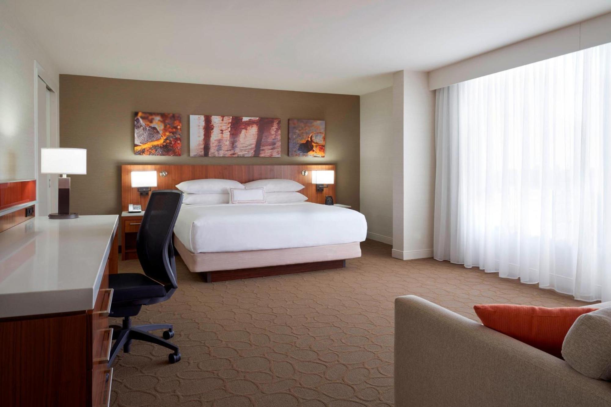 Delta Hotels By Marriott Toronto Airport & Conference Centre Exterior photo